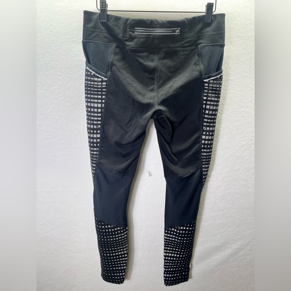 Athleta Be Free Reflective Leggings  Womens M Black Stretch Cute Running 2270 - Picture 5 of 7